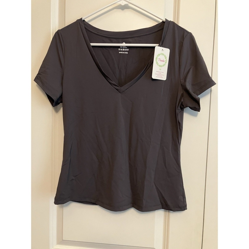 Fashion & Compassion Workout Shirt Women Large Gray NWT V-neck Athletic C1211